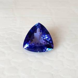 Piedra de tanzanita Natural de bloque D de 10mm, piedras preciosas calibradas sueltas facetadas de corte brillante trillón para fabricación de joyas al por mayor a granel - Product Image 1