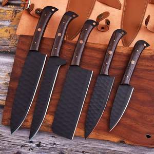 Ensemble de couteaux de chef professionnels en acier Damas fait main, 5 pièces, écologiques, utilitaires, en acier à haute teneur en carbone - Product Image 1