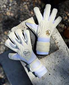 ถุงมือผู้รักษาประตูหนังพรีเมี่ยมปรับแต่งได้สำหรับใช้งานกลางแจ้ง - Product Image 3