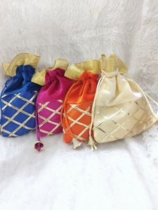 Bolsas de terciopelo Potli Encaje Gota Trabajo Fruta seca Shagun Regalos de vacaciones Inauguración DE LA CASA Boda Favor a granel Bolsa de regalo Navidad Reutilizable - Product Image 3