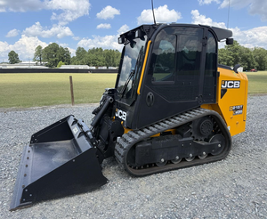 Chargeuse compacte sur chenilles JCB 215T 2025 à vendre – Matériel de terrassement - Product Image 1