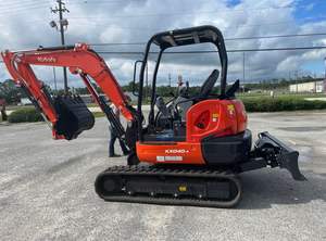 Chargeurs Kubota KX040-4 haute performance - Product Image 4