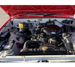 HILUX SSR LN107 de 1992, DOBLE CABINA, 4x4, USADA EN BUEN ESTADO, 100% REVISADA, DIÉSEL, CON TRANSMISIÓN MANUAL DE 5 VELOCIDADES - Product Image 3