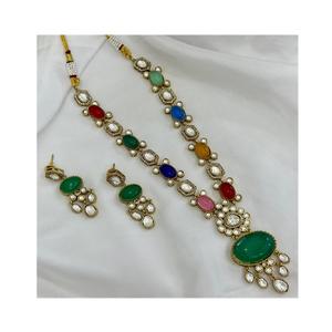 ชุดสร้อยคอเพชรโมอิสและคุนดันอันงดงามสำหรับงานแต่งงานและงานเฉลิมฉลองสำหรับผู้หญิง - Product Image 1