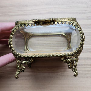 Caja biselada antigua de latón transparente de tamaño personalizado con diseño en relieve de latón metálico en caja única de almacenamiento de accesorios de recuerdo de joyería - Product Image 1