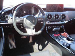 2022 Kia Stinger GT-Line intérieur foncé Wagon sièges en cuir direction gauche R17 roues en alliage boîte de vitesses manuelle automatique arrière utilisé - Product Image 5