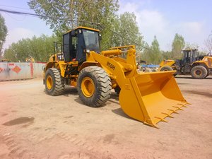 Offres spéciales chargeuse sur pneus Caterpillar 950H d'occasion chargeuses CAT 950H avec équipement parfait et excellent état - Product Image 4