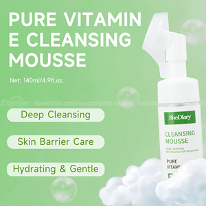 โฟมล้างหน้าสูตรอ่อนโยน ขจัดเครื่องสำอาง บำรุงผิวชุ่มชื้น วิตามินอี กรดอะมิโน ขนาด 140 มล. พร้อมแปรงซิลิโคน - Product Image 2