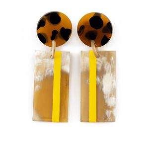 Pendientes de cuerno de Búfalo con estilo HF para mujer, joyería para fiesta de boda con tema de animales, oreja de resina caliente, artesanías naturales - Product Image 2
