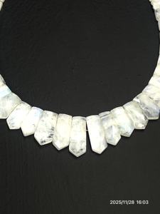 Collar de Piedras Preciosas de Piedra Lunar Arcoíris Natural Facetada de 18 Pulgadas - Product Image 2