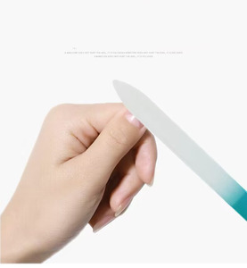 Logo personnalisé <span class=keywords><strong>Lime</strong></span> <span class=keywords><strong>à</strong></span> ongles de manucure professionnelle <span class=keywords><strong>à</strong></span> vie <span class=keywords><strong>Lime</strong></span> <span class=keywords><strong>à</strong></span> ongles <span class=keywords><strong>en</strong></span> verre <span class=keywords><strong>cristal</strong></span> avec étui - Product Image 4