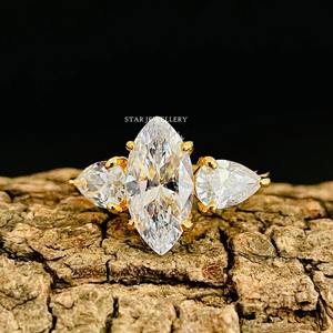 Bague de fiançailles solitaire en or massif 14K 2.00 Ct Marquise Moissanite, bague en diamant Moissanite taille Marquise - Product Image 3