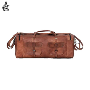 Sac de voyage en cuir véritable pour femme, modèle 2023, taille cabine, unisexe, en vente - Product Image 3