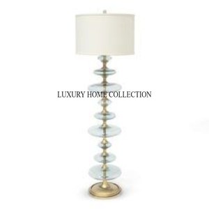 Lámpara de pie de mesa de metal duradera y duradera con material de alta calidad y aspecto atractivo para una decoración elegante de la habitación - Product Image 1