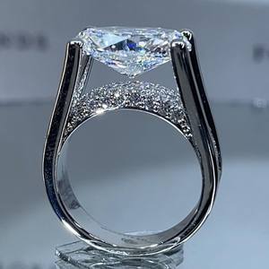 Bague de mariage de luxe fine en argent 925 plaqué or rose 14 carats entièrement sertie de moissanite VVS certifiée IGI - Product Image 3