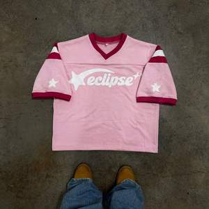 T-shirt de haute qualité avec logo personnalisé pour hommes T-shirt de fitness surdimensionné respirant à séchage rapide avec impression bouffante - Product Image 3