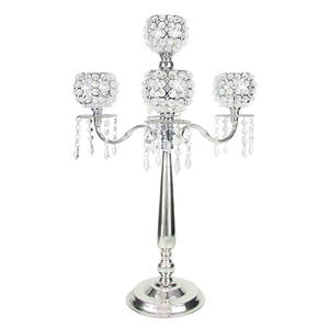 Candélabre de mariage et de Noël en laiton fait à la main le plus vendu centre de table avec couleur et design personnalisés de bonne qualité - Product Image 6