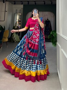 Nouvelle robe de soirée en soie Dola Minakari et imprimé feuille Lehenga Choli peut être cousue pour la collection Navratri - Product Image 3