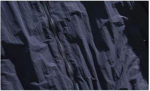 แจ็คเก็ตผู้ชายลายพรางมีฮู้ดแบบบางระบายอากาศได้ดีกันน้ำป้องกันแสงแดดทรงหลวมพอดีตัวสำหรับฤดูใบไม้ผลิ - Product Image 3