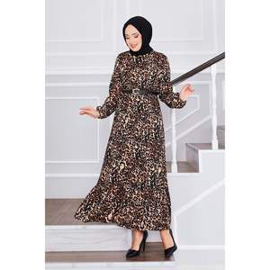Vestido Hijab de crepé con estampado de leopardo para mujer profesional - Product Image 1