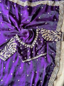 Saree en soie pour femmes de créateur et Lahnga Choli dernière collection pour les fêtes mariages arrivée en ligne de la mode pakistanaise indienne - Product Image 2