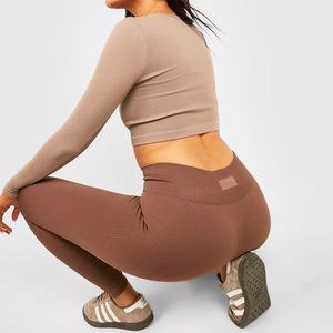 Top corto de manga larga para mujer – Camiseta sexy con cuello redondo para gimnasio, ropa informal para fitness |   Tops Cortos al por Mayor para Mujer - Product Image 3