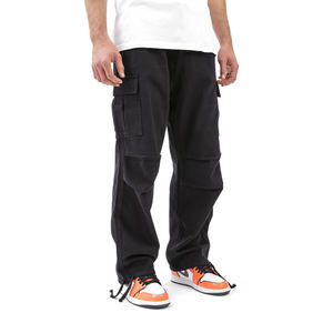 Pantalones Cargo Color negro Nueva llegada Tela de algodón con múltiples bolsillos Al Aire Libre Los hombres usan pantalones Cargo POR VIKY INDUSTRIES - Product Image 1