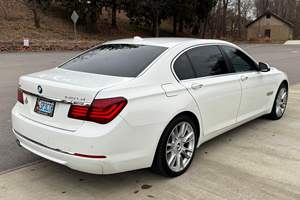 BMW 740Ld xDrive 2015 d'occasion, modèle rare turbodiesel, transmission intégrale, intérieur blanc opale individuel - Product Image 3