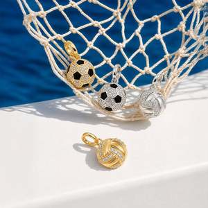 จี้ Jeulia Move My Way Pav Soccer Charm ชุบทองเหลือง สำหรับสร้อยคอและสร้อยข้อมือ - Product Image 5