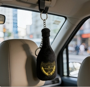 Meilleures ventes : Porte-clés poupée en peluche souple en forme de bouteille de champagne - Pendentif de sac créatif en peluche, en gros - Product Image 6