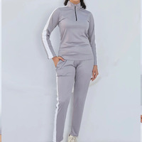 Conjunto Deportivo de Felpa para Mujer, Color Azul Marino con Bloques de Color y Raya Blanca, Corte Regular y Largo Completo
