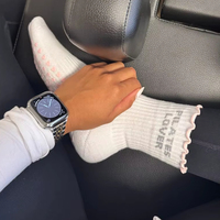 ODM Personnalisé Jacquard Logo Ruffle Reformer Chaussettes Antidérapantes Yoga Bare Pilates Chaussettes pour Femmes Vente en Gros Échantillon Support