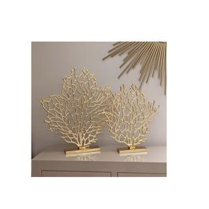 Sculpture décorative faite à la main en fer et base en marbre plaqué or Sculpture de bureau décorative pour la maison et le bureau - Product Image 2