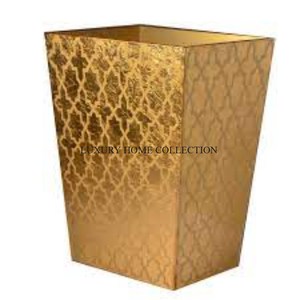 Contenedor de basura de ratán de metal elegante y elegante con un diseño moderno que ofrece una durabilidad duradera para oficinas o salas de estar - Product Image 3