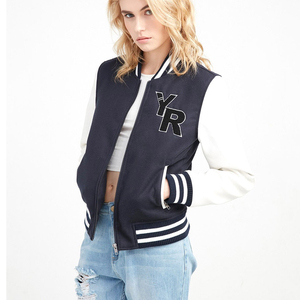 Vêtements d'automne pour femmes Manteau d'uniforme de baseball avec broderie de lettres Veste universitaire de poche Service OEM Logo personnalisé - Product Image 1