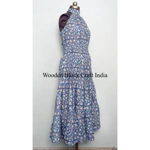 Hermoso vestido maxi estampado a mano para la playa, de algodón floral, hecho a mano y sostenible para otoño y verano. - Product Image 2