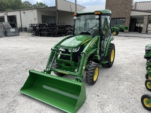 รถแทรกเตอร์อเนกประสงค์ขนาดกะทัดรัด Johhn รุ่น 3033R 24 PTO HP พร้อมที่ตักด้านหน้า ระบบขับเคลื่อน 2 ล้อ สีเขียว พร้อมเครื่องยนต์และชุดเกียร์ - Product Image 1