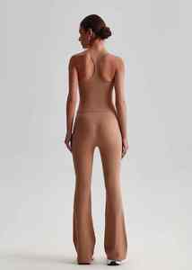 Conjunto de ropa de gimnasia de dos piezas para mujer, camiseta sin mangas y mallas, conjunto de Fitness, ropa de entrenamiento OEM personalizada para mujer, Yoga Se - Product Image 3