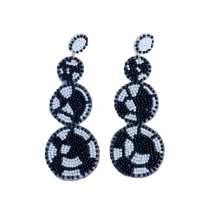 Boucles d'oreilles perlées à la mode Game Day de style classique d'exportation d'usine en gros Formes de football esprit d'équipe en couleurs noir et blanc - Product Image 6
