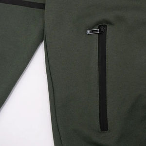 Chándal con capucha Conjuntos de chándal para hombre Conjunto de ropa para mujer Logotipo personalizado de alta calidad Trajes de dos piezas Color sólido para hombres - Product Image 4