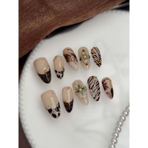 Uñas Postizas Mocha Whisper: Añade Fácilmente el Estilo Mocha Whisper a tus Dedos - Product Image 4