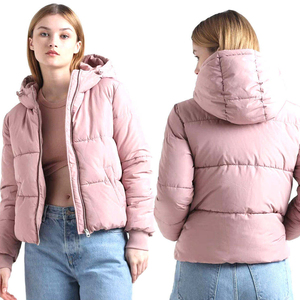 Chaqueta acolchada de invierno personalizada para mujer superventas, recién llegado, chaqueta de los mejores materiales de nailon y poliéster con decoración, servicio OEM - Product Image 4