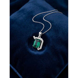 Collar con Colgante Verde Oriana Plateado, Estilo Vintage, Geométrico, con Diamantes y Esmeraldas, Chapado en Rodio, Oro Rosa, Material de Oro, para Compromiso - Product Image 2