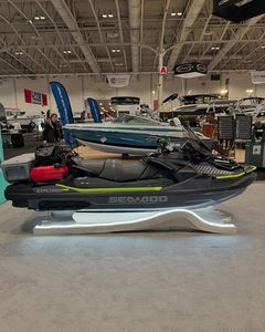 2024 / 2025 100% Authentique Sea-Doo Explorer Pro 230 BRP Jet SkiS 2-Stroke Auto Engine Disponible En Stock - Product Image 3