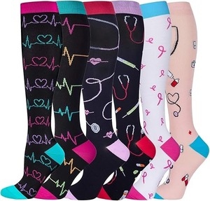 Calcetines hasta la rodilla de compresión con textura personalizada para cuidado de enfermería para mujer, calcetines deportivos suaves que absorben la humedad para uso diario, Viajes - Product Image 6