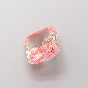 Piedra de Corte Radiante Rosa Intenso de Cultivo en Laboratorio, Producción Ética, Certificada por IGI, para Marcas de Joyería de Lujo Sostenible a Nivel Mundial - Product Image 3