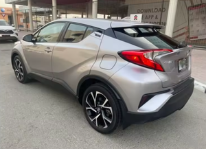 LISTO PARA ENVIAR, Usado para C-HR 2020 SUV AWD, Asientos de Cuero, ACC Automático, 5 Plazas, Faros LED, Techo Solar, Transmisión Automática - Product Image 2