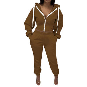 Survêtement deux pièces en coton respirant pour femmes coupe confortable pour le sport Jogging Yoga tenue décontractée quotidienne conception d'impression solide - Product Image 5