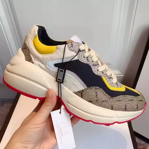 Vente en gros d'usine Chaussures de luxe de haute qualité pour femmes Chaussures de créateur de luxe originales pour femmes Marque de créateur célèbre Chaussures de sport pour hommes - Product Image 4