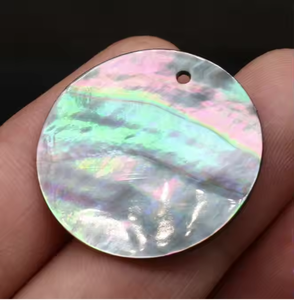 Colgante de cuentas de concha negra Natural de concha pulida de madreperla redonda de 25mm -45mm para manualidades naturales DIY - Product Image 2